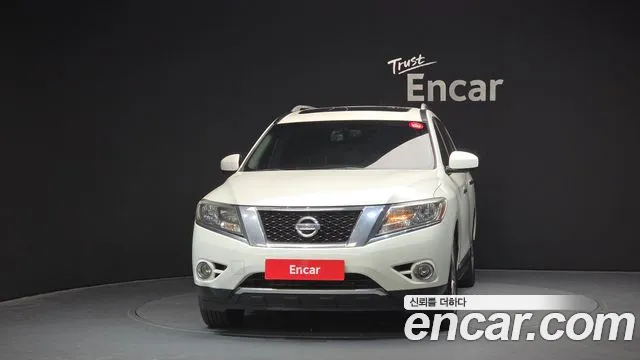 Nissan Pathfinder 2016 — фото 3