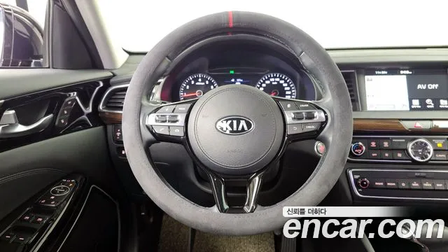 Kia K7 2018 — фото 12