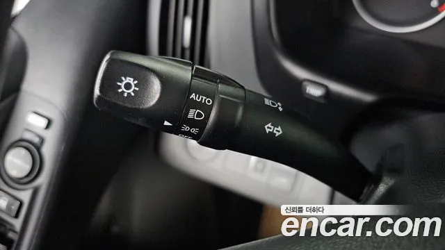 Hyundai Starex 2016 — фото 15