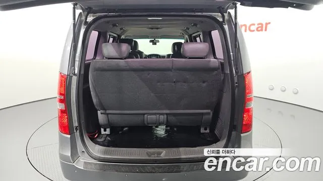 Hyundai Starex 2016 — фото 20