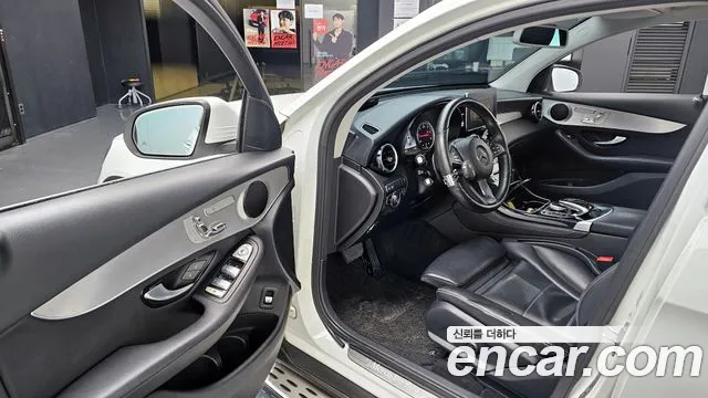 Mercedes-Benz GLC-Class 2018 — фото 10