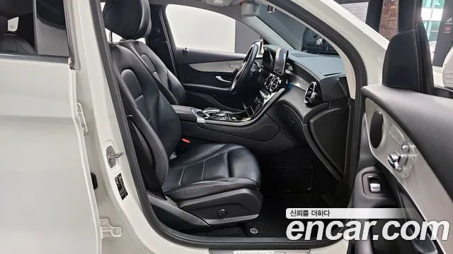 Mercedes-Benz GLC-Class 2018 — фото 11