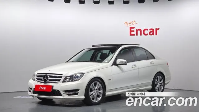 Mercedes-Benz C-Class 2012 — фото 1