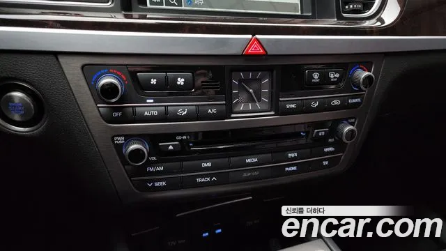 Hyundai Genesis 2014 — фото 16