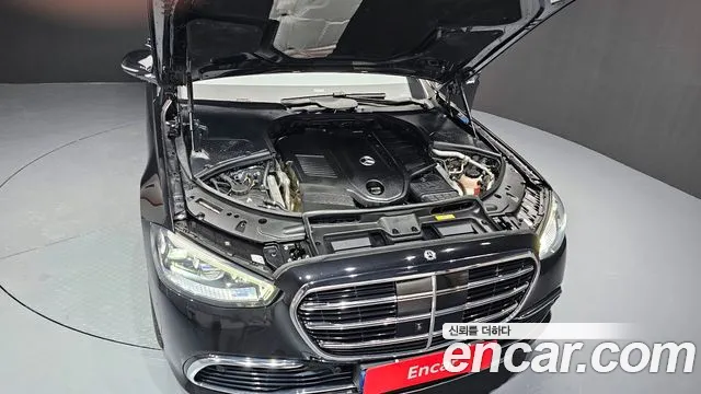 Mercedes-Benz S-Class 2023 — фото 6