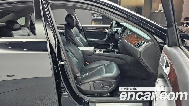 Hyundai Genesis 2015 — фото 10