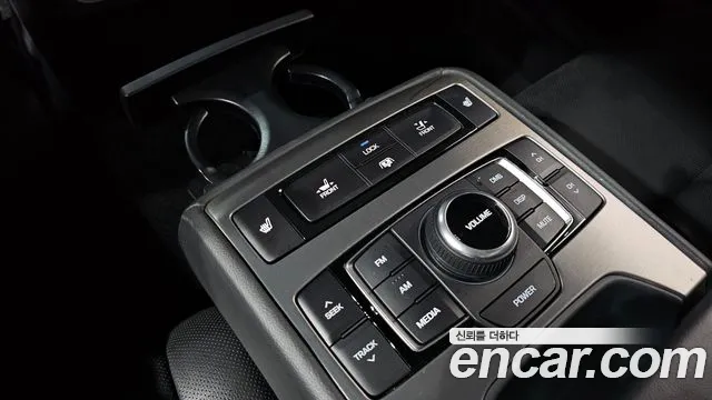 Hyundai Genesis 2015 — фото 18