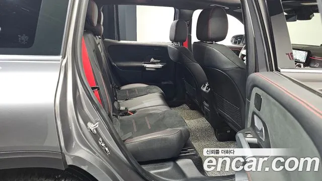 Mercedes-Benz GLB-Class 2022 — фото 12