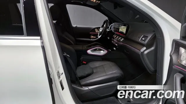 Mercedes-Benz GLS-Class 2025 — фото 11