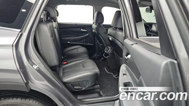 Hyundai Santafe 2020 — фото 11
