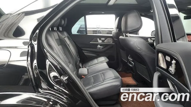 Mercedes-Benz GLE-Class 2022 — фото 12