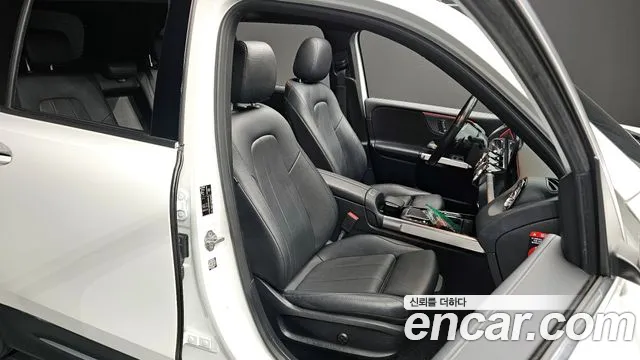 Mercedes-Benz GLB-Class 2021 — фото 12
