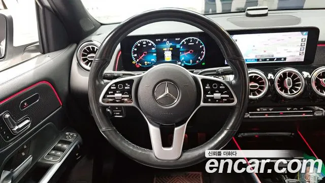 Mercedes-Benz GLB-Class 2021 — фото 13