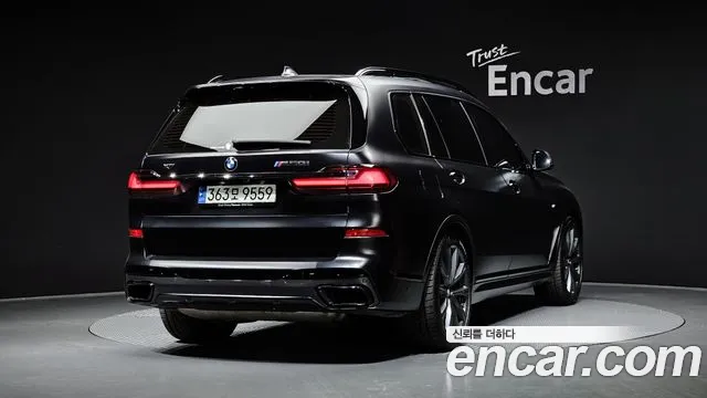 BMW X7 2022 — фото 2