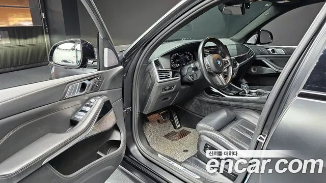BMW X7 2022 — фото 11