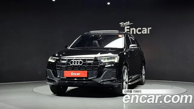 Audi Q7 2023 — фото 3