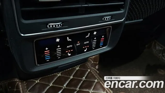 Audi Q7 2023 — фото 17