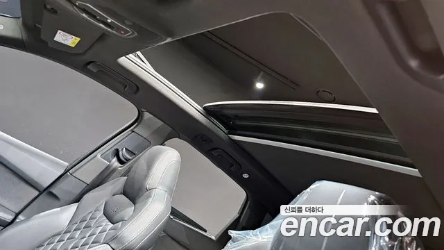 Audi Q7 2023 — фото 18