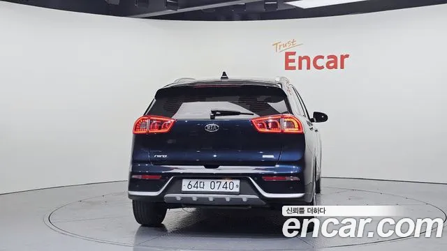 Kia Niro 2017 — фото 4