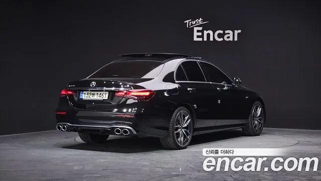 Mercedes-Benz E-Class 2022 — фото 2