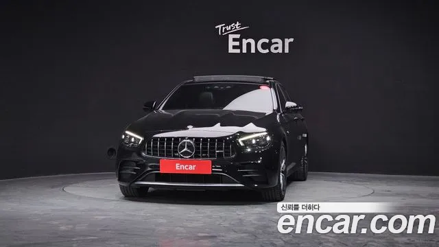 Mercedes-Benz E-Class 2022 — фото 3