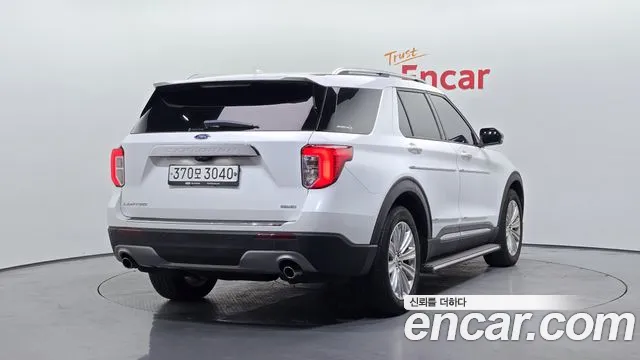Ford Explorer 2020 — фото 2