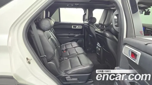 Ford Explorer 2020 — фото 12