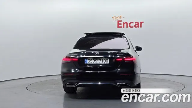 Mercedes-Benz E-Class 2021 — фото 4