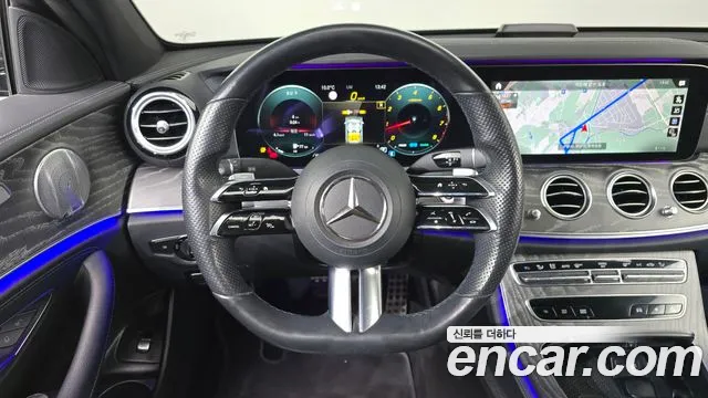 Mercedes-Benz E-Class 2021 — фото 13