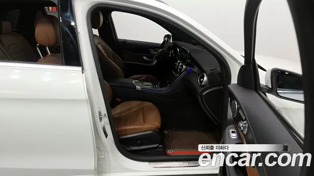 Mercedes-Benz GLC-Class 2022 — фото 11