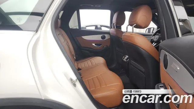 Mercedes-Benz GLC-Class 2022 — фото 12