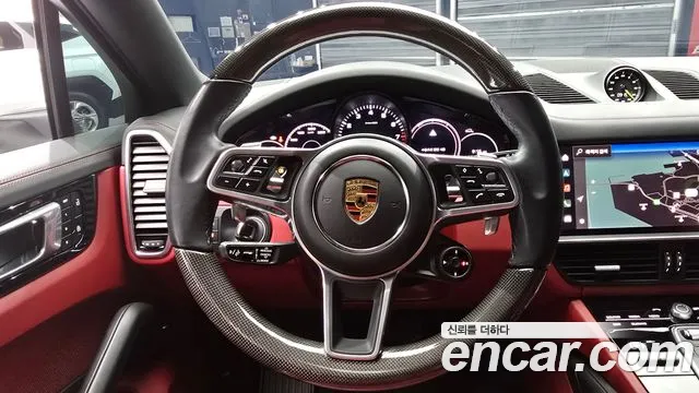 Porsche Cayenne 2022 — фото 14