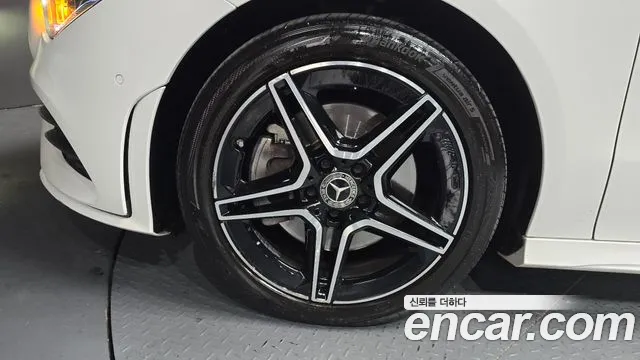 Mercedes-Benz CLA-Class 2023 — фото 5