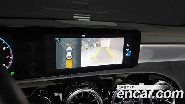 Mercedes-Benz CLA-Class 2023 — фото 16