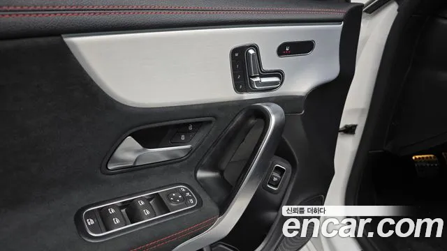 Mercedes-Benz CLA-Class 2023 — фото 17