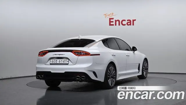 Kia Stinger 2018 — фото 2