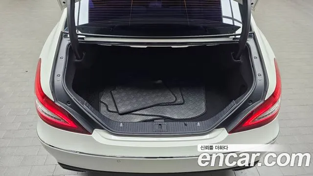 Mercedes-Benz CLS-Class 2016 — фото 20