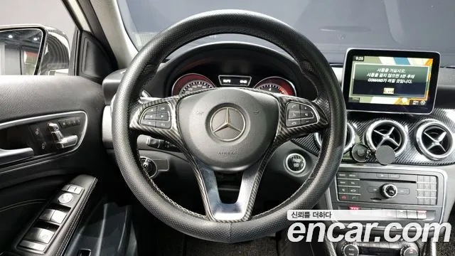 Mercedes-Benz GLA-Class 2016 — фото 13