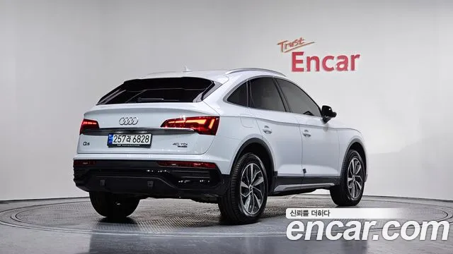 Audi Q5 2023 — фото 2