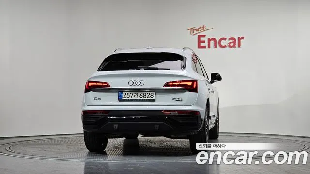 Audi Q5 2023 — фото 4