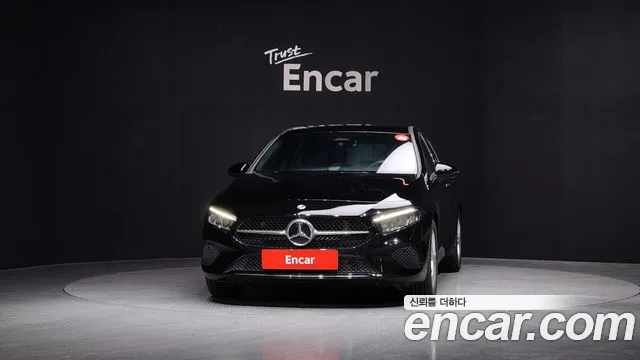 Mercedes-Benz A-Class 2025 — фото 3