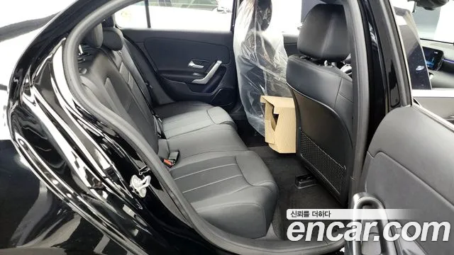 Mercedes-Benz A-Class 2025 — фото 12