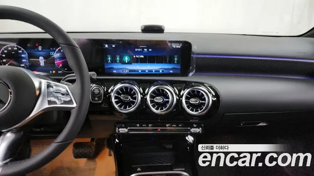 Mercedes-Benz A-Class 2025 — фото 14