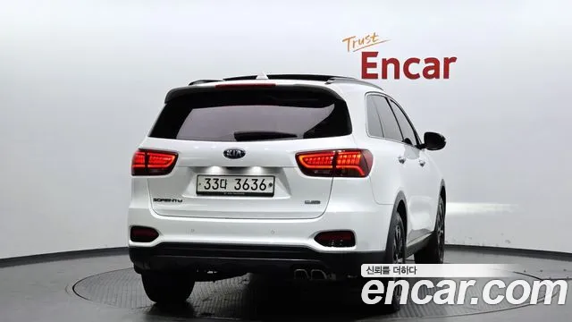 Kia Sorento 2018 — фото 4
