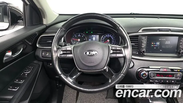 Kia Sorento 2018 — фото 11