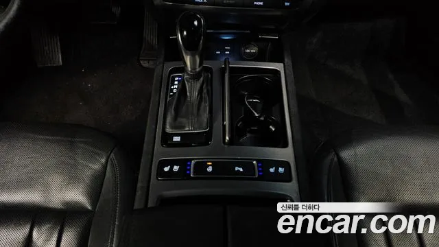 Hyundai Genesis 2015 — фото 9