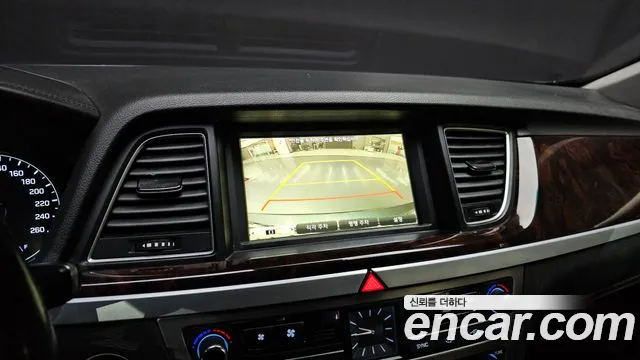 Hyundai Genesis 2015 — фото 15