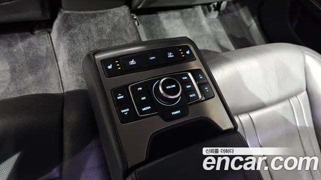 Hyundai Genesis 2015 — фото 19
