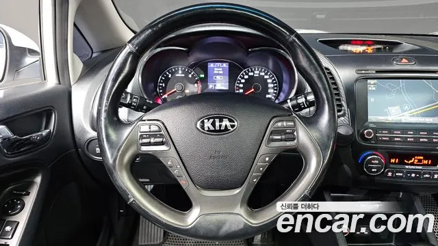 Kia K3 2014 — фото 16