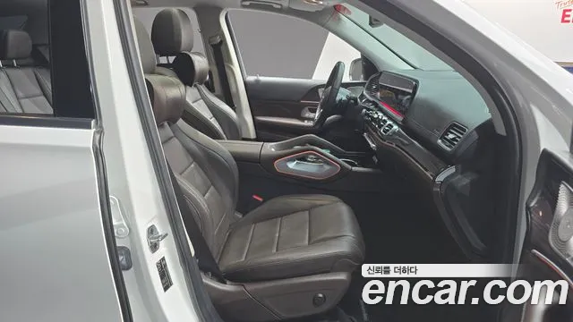 Mercedes-Benz GLE-Class 2023 — фото 10